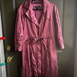 Nine West Lightweight Dusty Rose Mid Length Buttondown Crinkle Coat Small